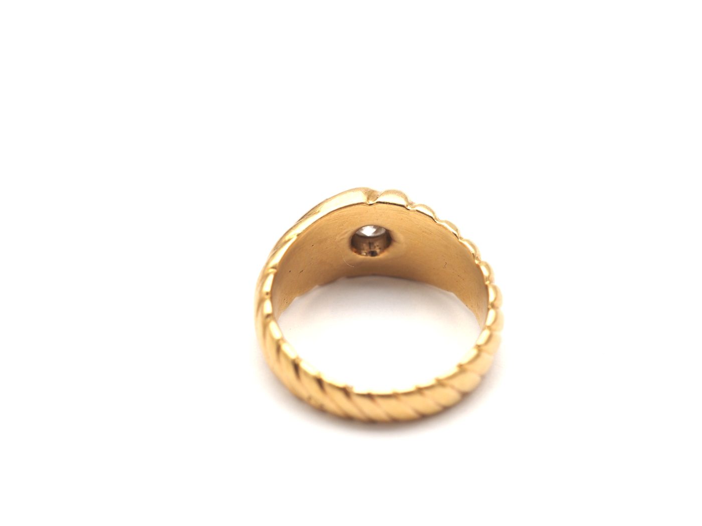 Bague tourbillon godronné en or jaune 750 mil — vue 4