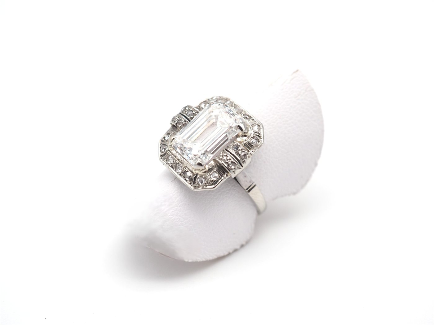 Bague or blanc 750 mil avec diamants