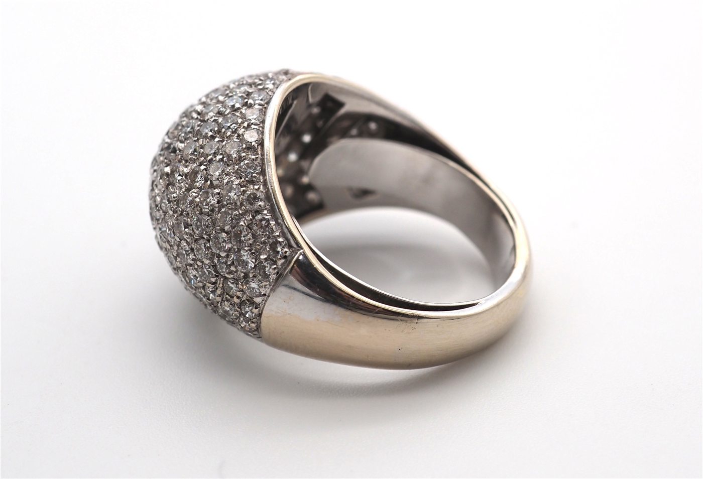 Bagu or blanc avec des diamants — vue 2