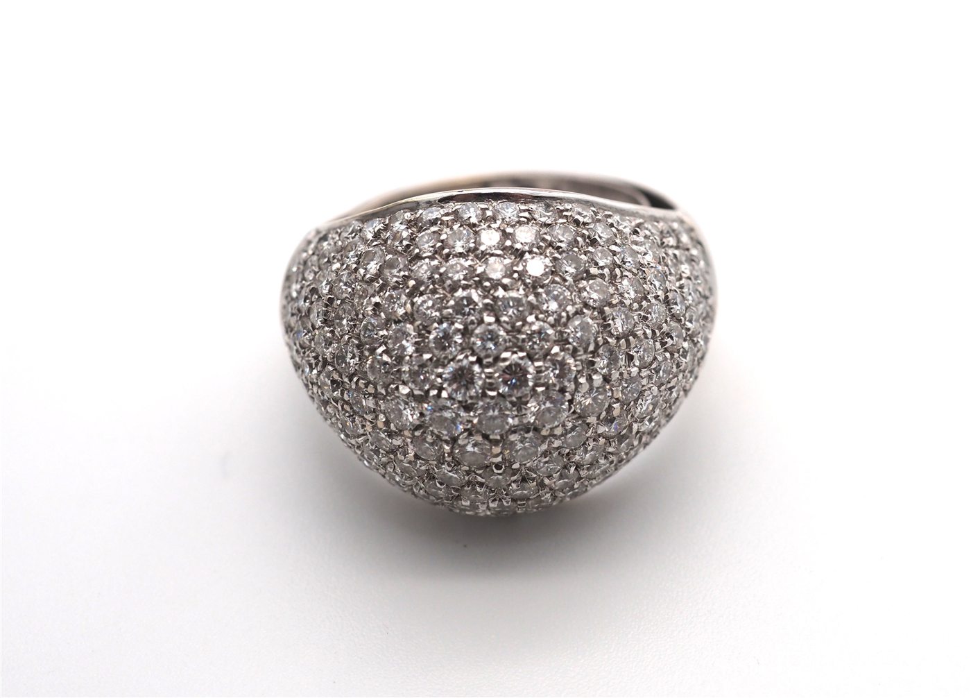Bagu or blanc avec des diamants — vue 3