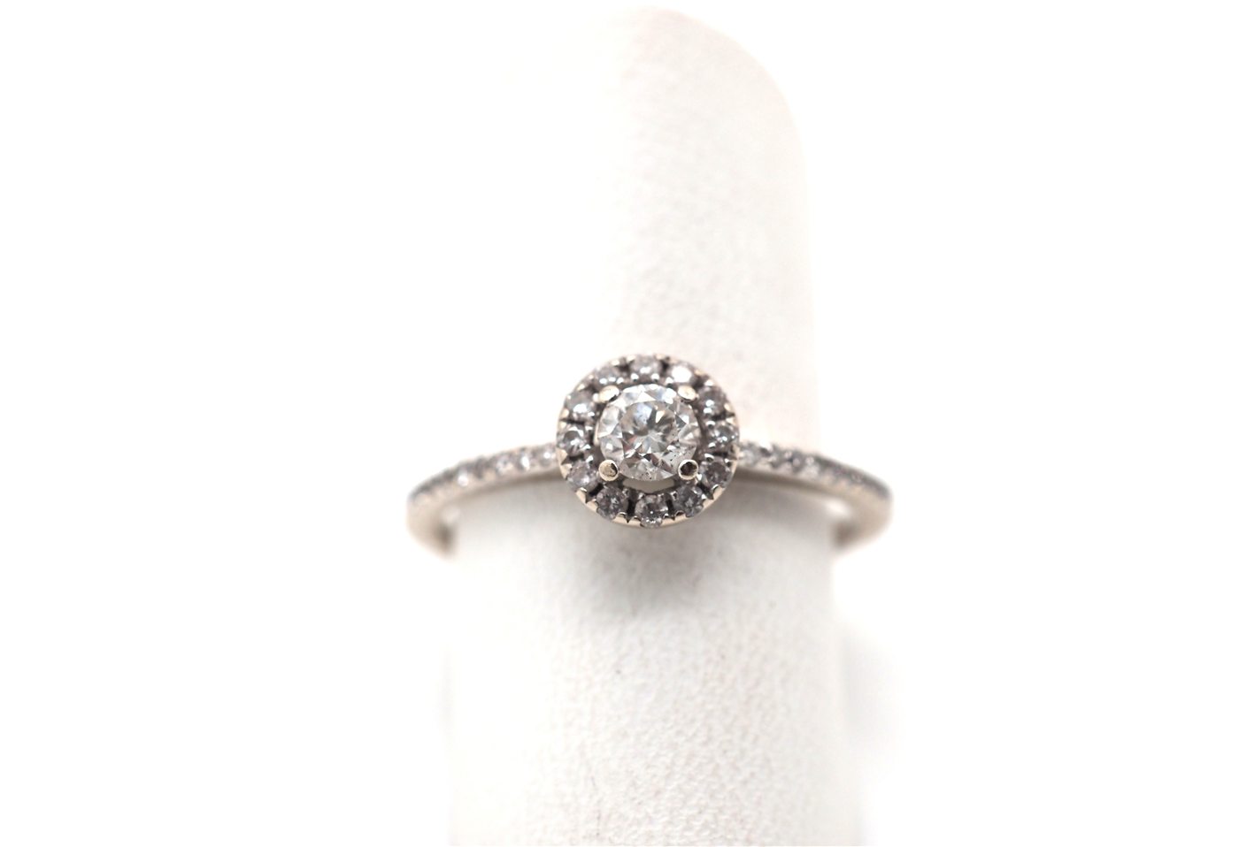 Bague en or blanc 750 avec diamants — vue 3