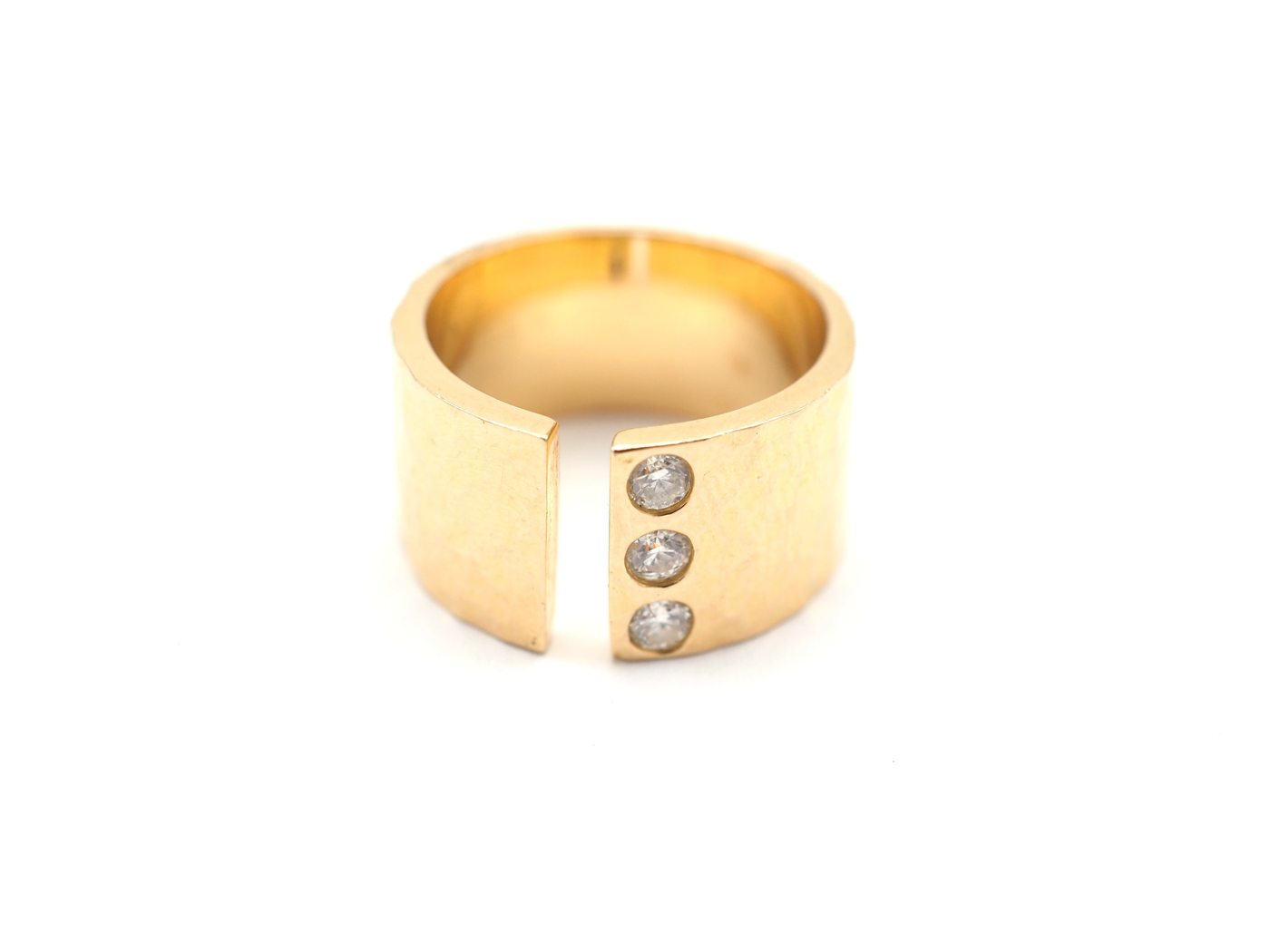 Bague en or jaune 750 mil avec diamants — vue 2
