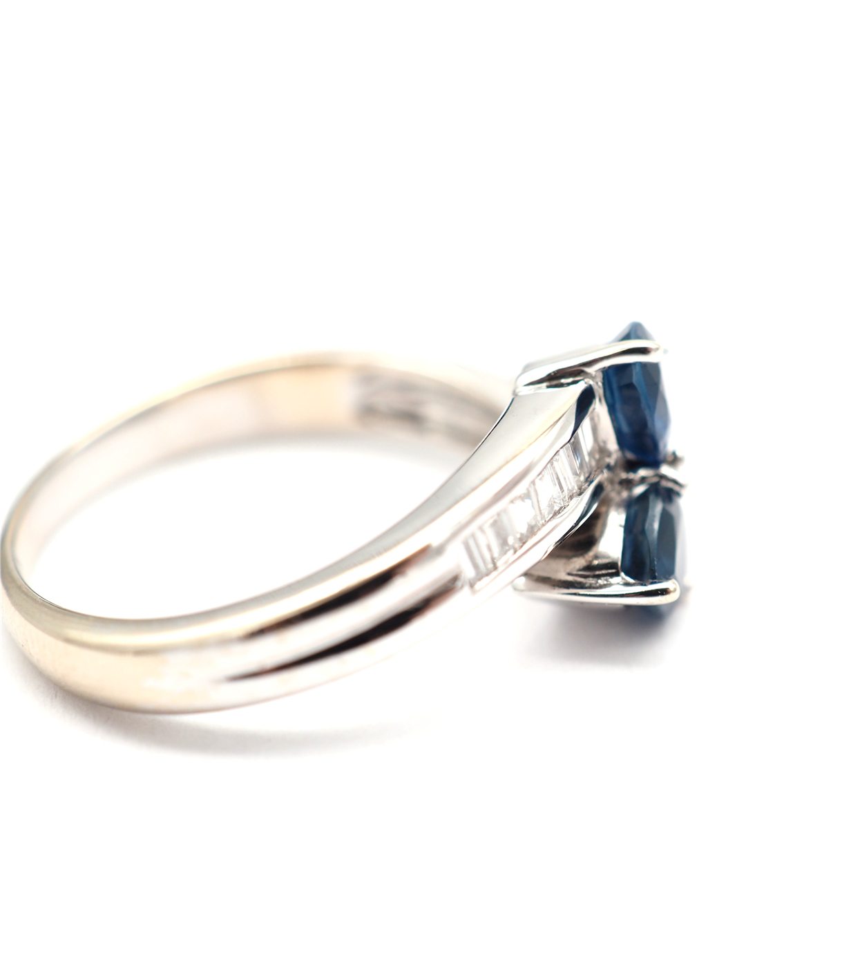 Bague toi et moi en or blanc 750, saphirs et diamants — vue 3
