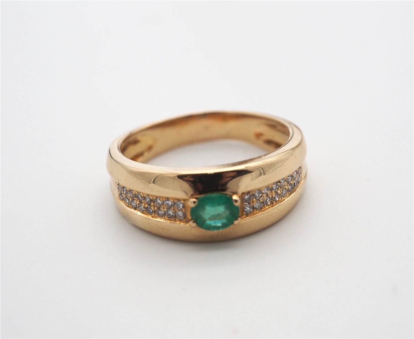 Bague émeraude et or jaune