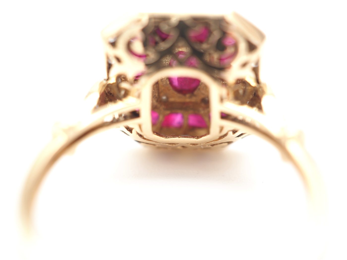 Bague or jaune 750, rubis & diamants — vue 4
