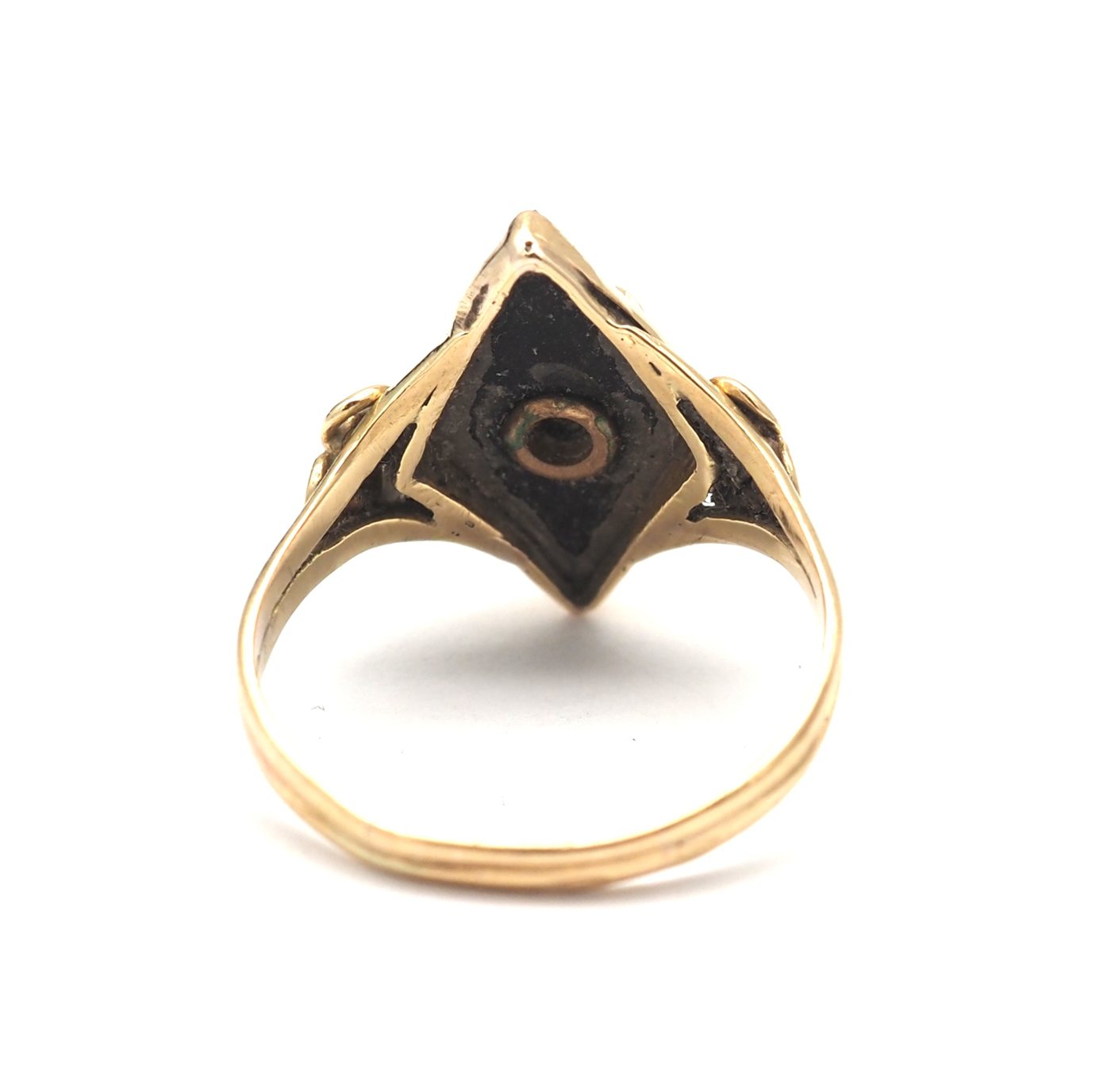 Bague ancienne en or jaune 750 mil, onyx et diamants — vue 3