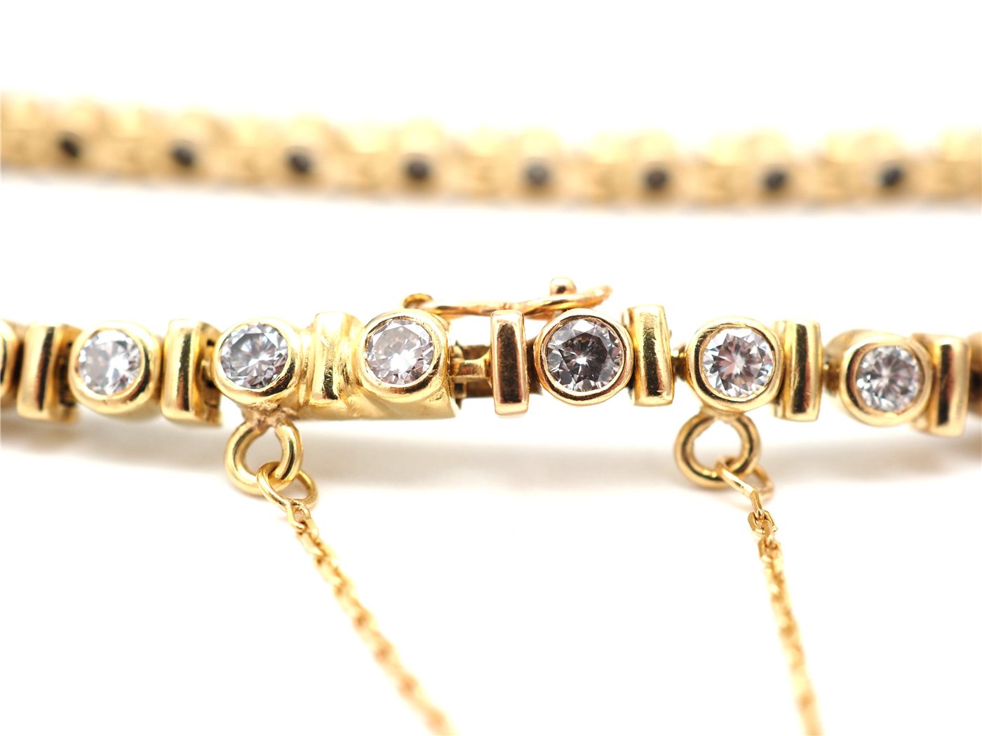 Bracelet rivière en or jaune 750 mil et diamants — vue 3