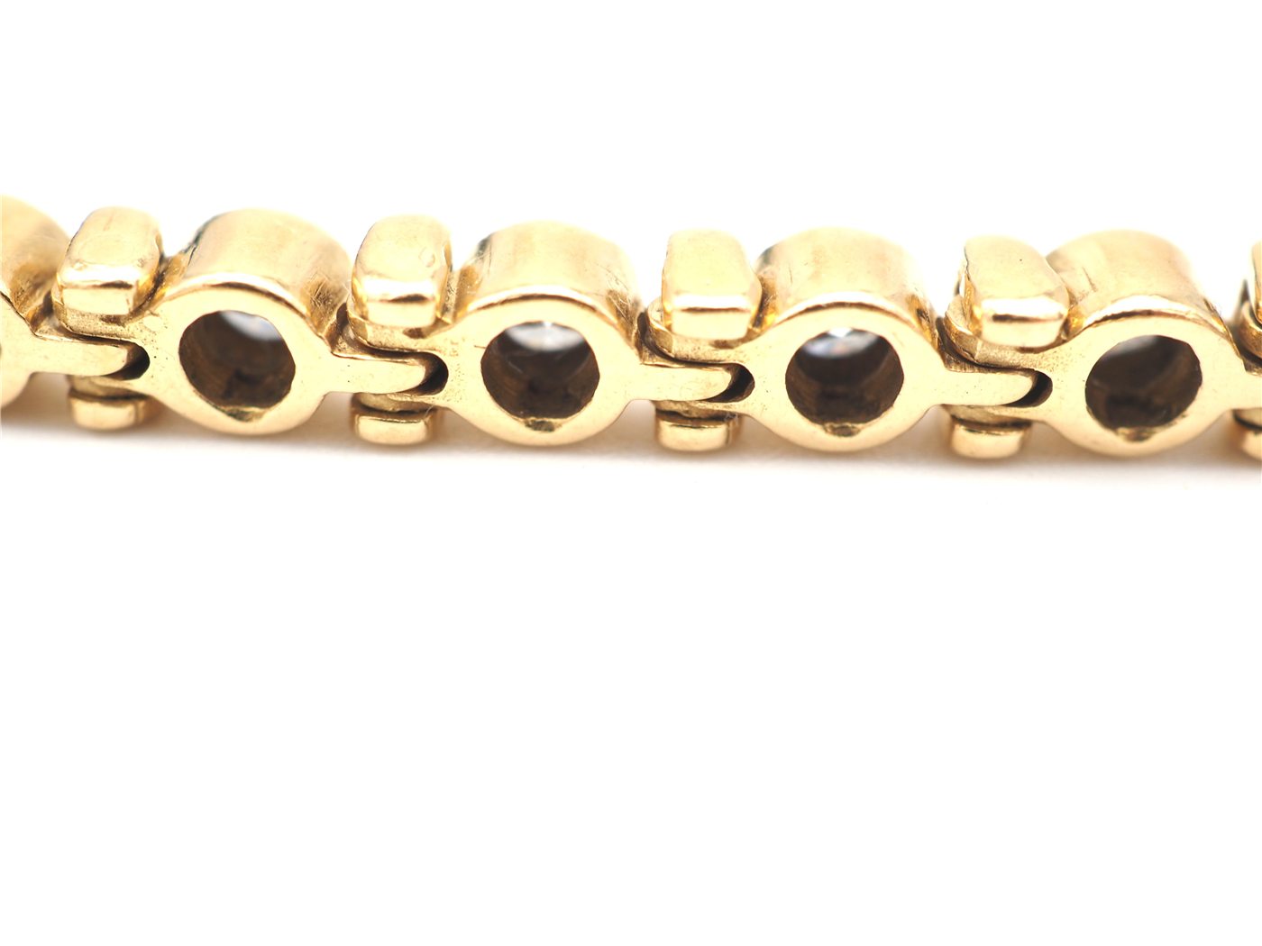 Bracelet rivière en or jaune 750 mil et diamants — vue 4