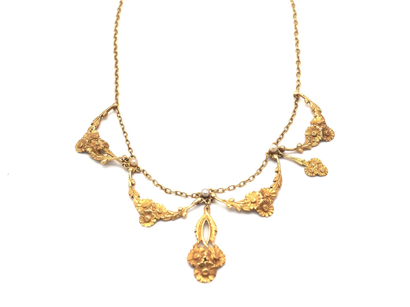 Collier fin du XIXe en or jaune 750 mil et perles