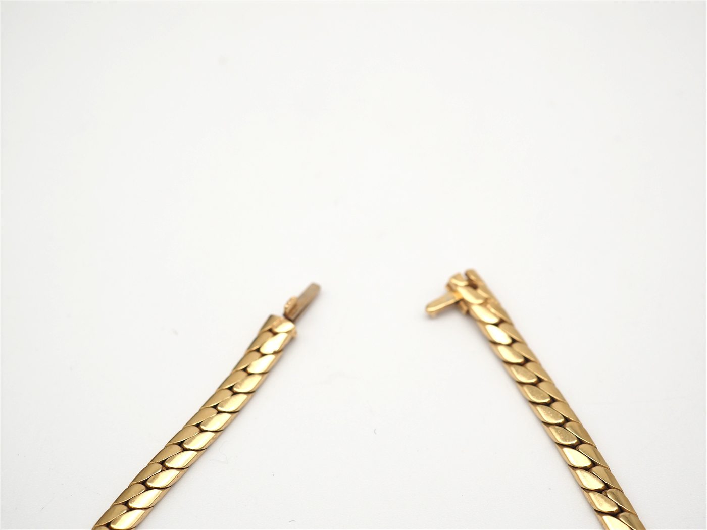 Collier bi or 750 mil, saphir cabochon et diamants — vue 4