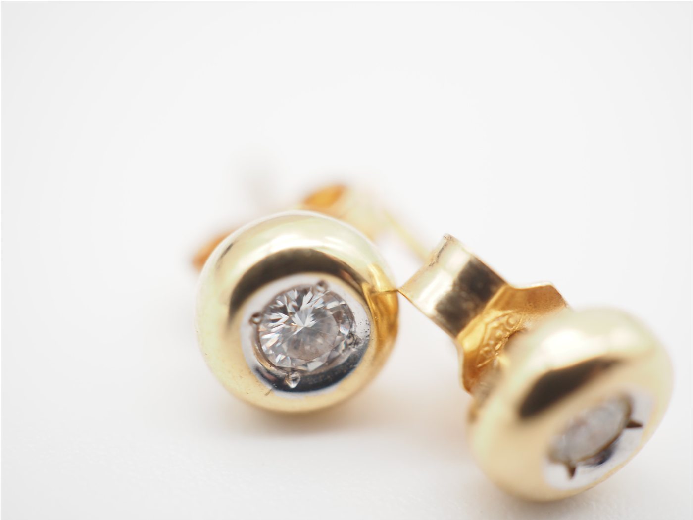 Boucles d'oreilles en or jaune 750 mil et diamants — vue 3