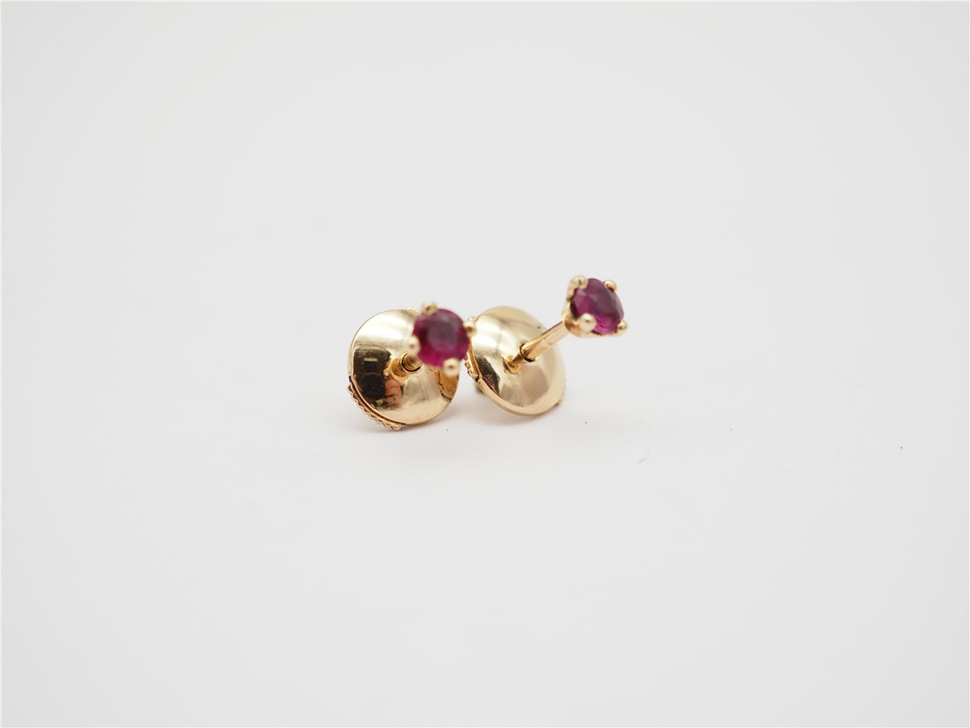 Boucles d'oreilles or jaune 750 mil et rubis — vue 2