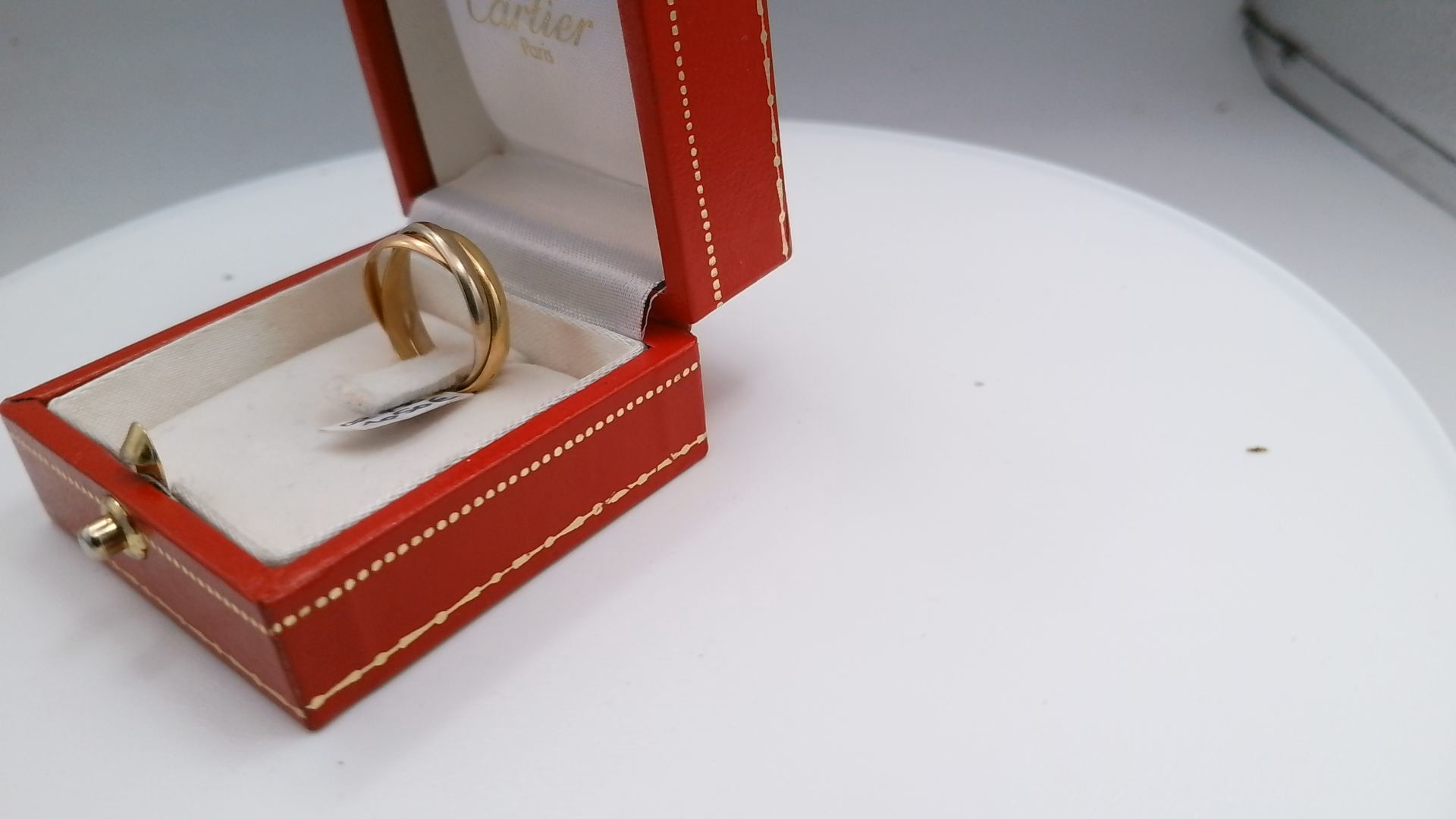 bague Trinity de CARTIER 3 or jaune rose et blanc, signer avec ecrin d'origine — vue 4