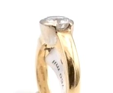 bague lonc or jaune 18K 750/1000 sertis clos diamant — vue 5