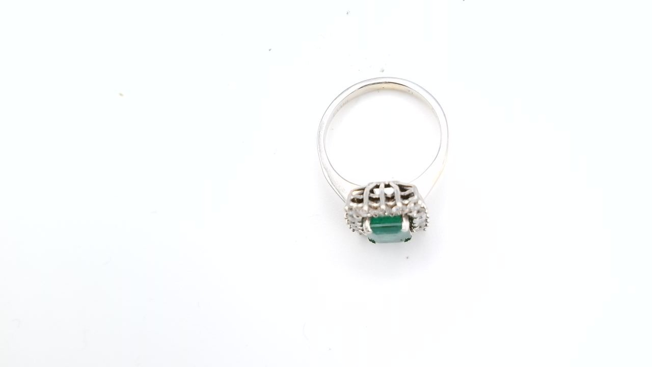 bague or blanc  emeraude de 2.3ct — vue 4