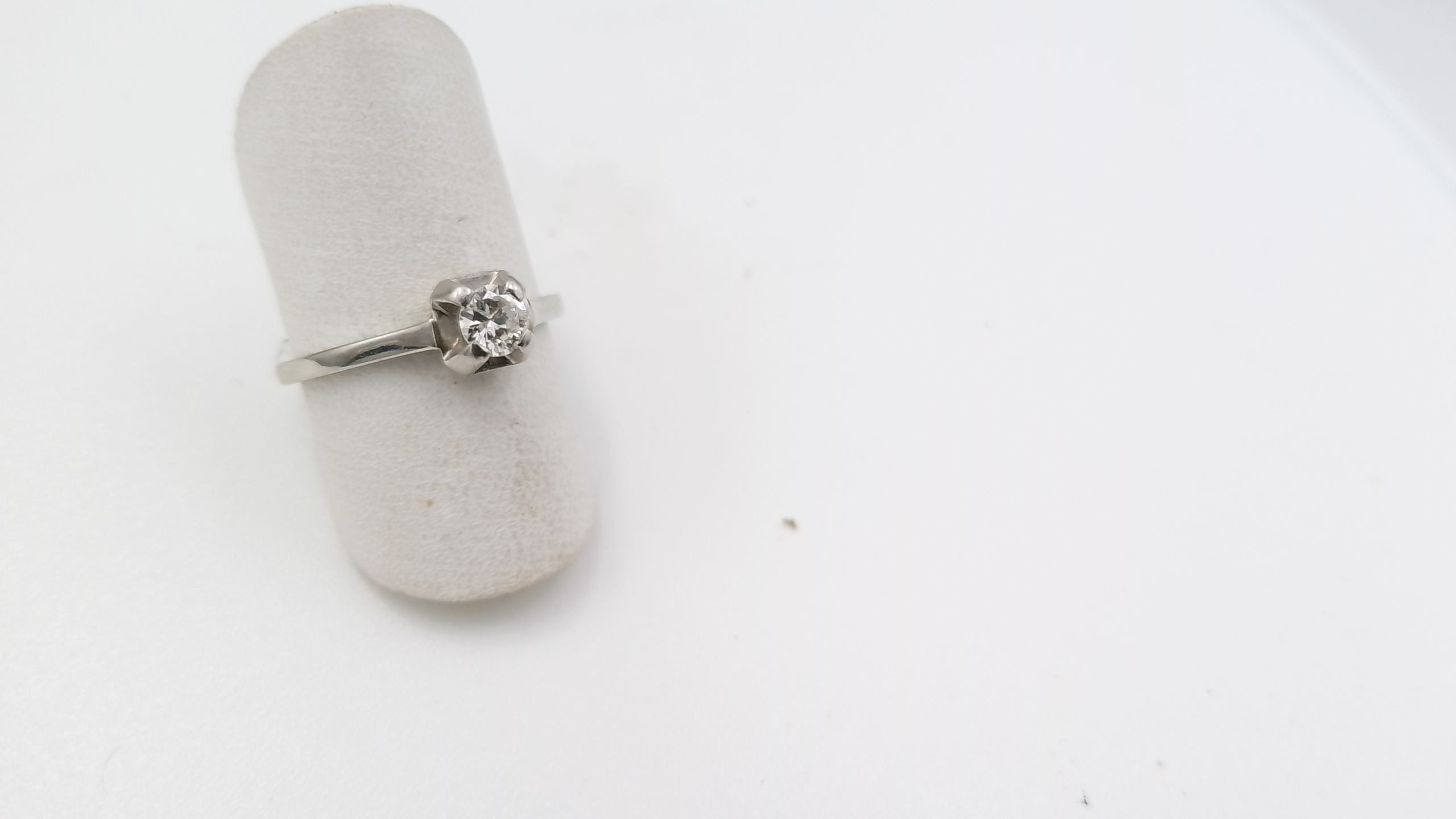 bague or blanc et diamant — vue 3