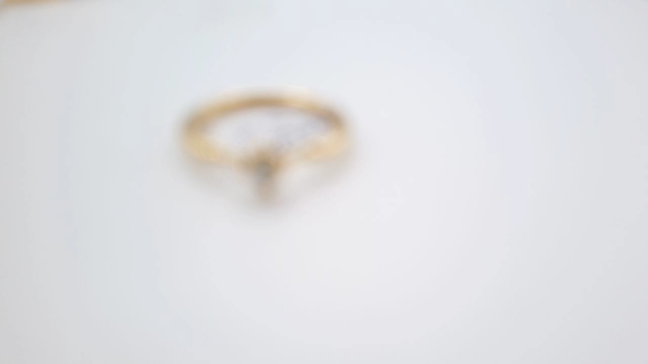 bague solitaire diamant or jaune — vue 3