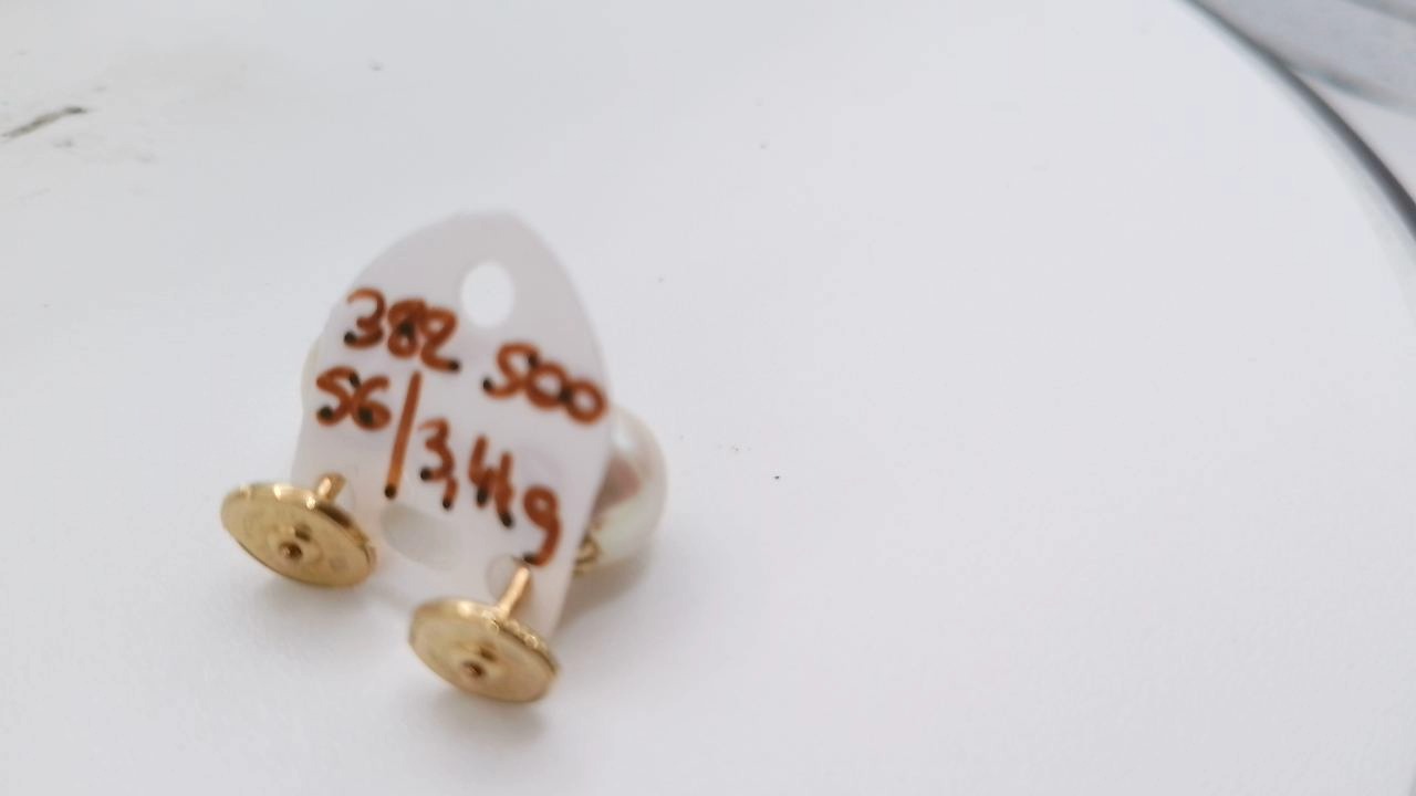 boucles d'oreilles perle avec tige et alpa or 18K — vue 2