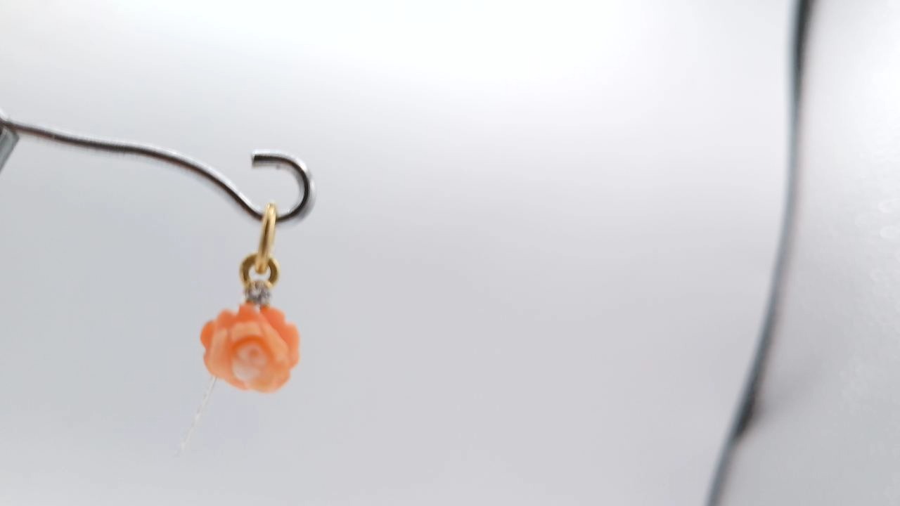 pendentif corail rose taillée en rose — vue 3
