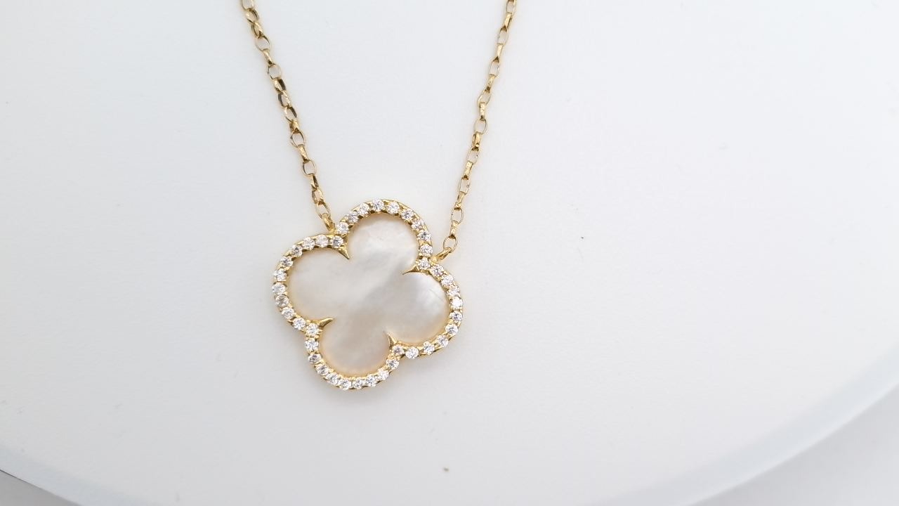 collier nacre trefle a 4 feuilles — vue 3
