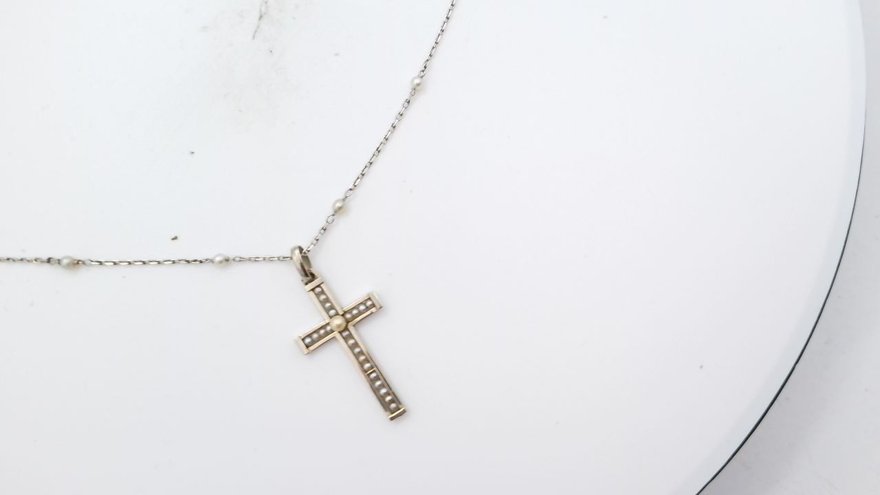 collier avec croix chretienne de 1930 et perle fine — vue 4