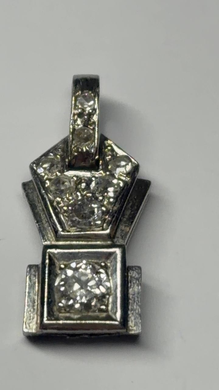 Pendentif art, déco, platine et diamants — vue 2